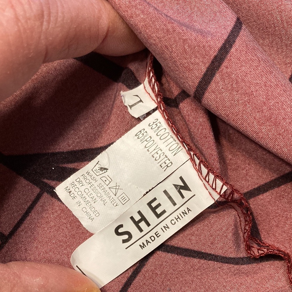 SHEIN Burgundy Lagenlook Geometric Print Split Neck Blouse Size L Casual Chic - Picture 6 of 6